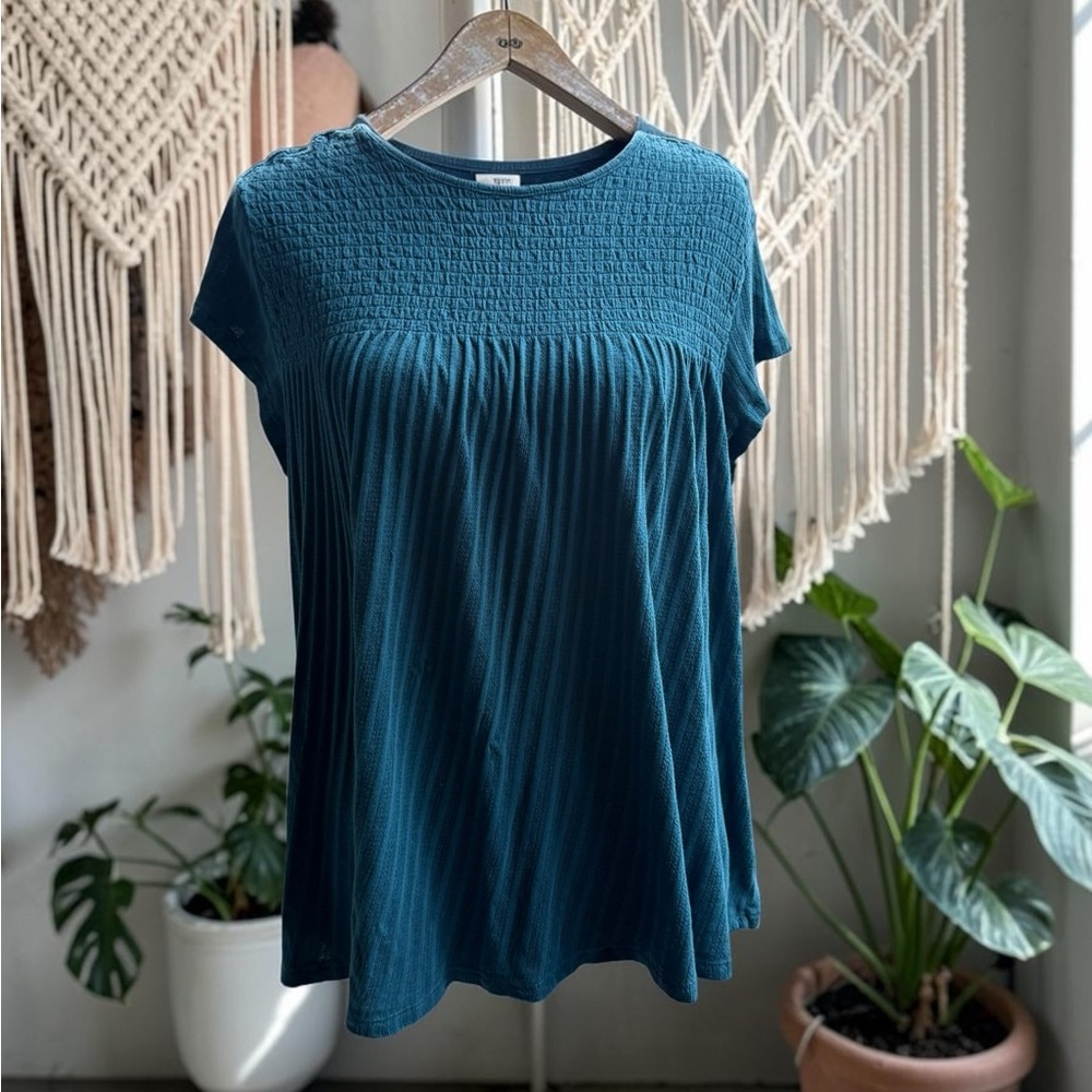 Time and Tru Teal Pleated Short-Sleeve Knit Top